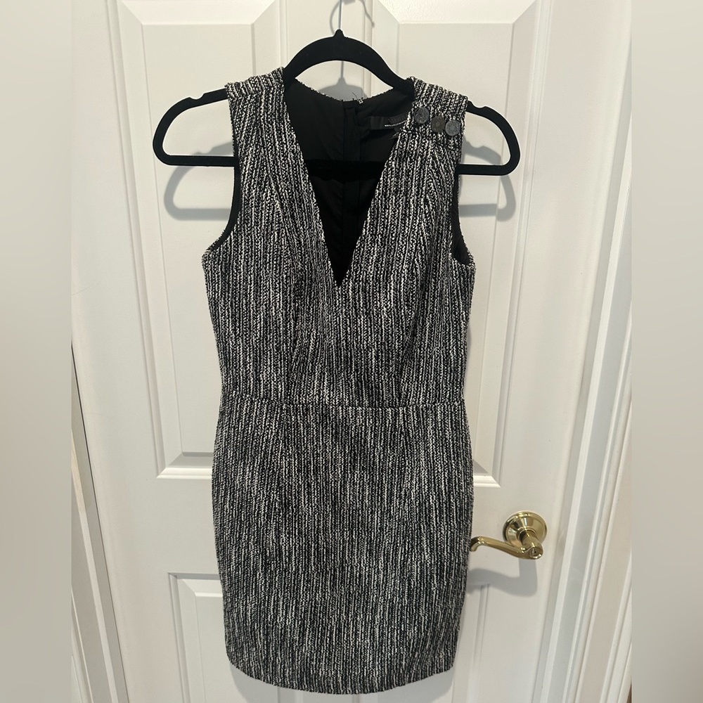 NWT White House Black Market dress size 2.